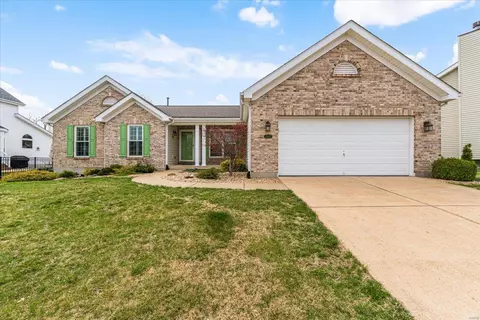 337 Golden Cherry Dr, Wildwood, MO 63040