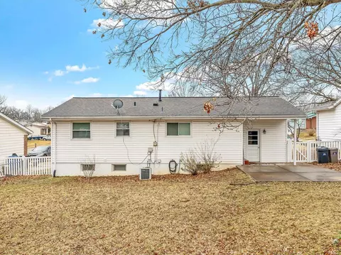 2015 Caesar Dr, Fenton, MO 63026 photo 5