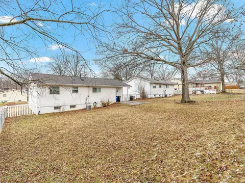 2015 Caesar Dr, Fenton, MO 63026 photo 6