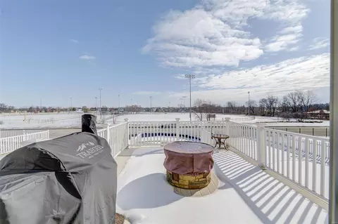 Exterior - 524 Sapphire Dr, O'fallon, MO 63366 photo 2 of 5
