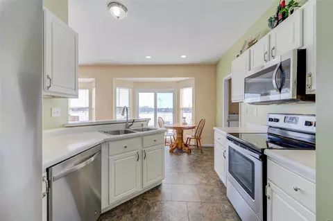 Kitchen - 524 Sapphire Dr, O'fallon, MO 63366 photo 3 of 3