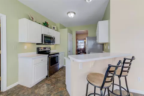 Kitchen - 524 Sapphire Dr, O'fallon, MO 63366 photo 1 of 3