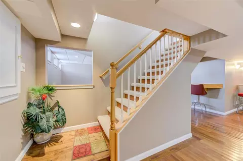 Entry Way - 524 Sapphire Dr, O'fallon, MO 63366 photo 4 of 4