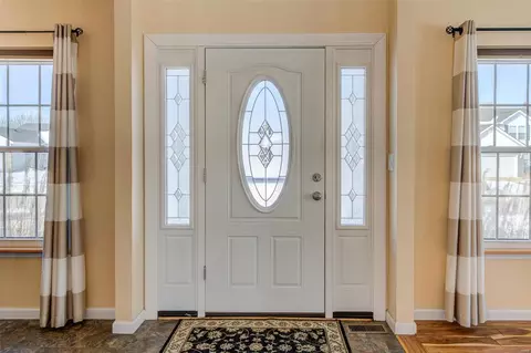 Entry Way - 524 Sapphire Dr, O'fallon, MO 63366 photo 1 of 4