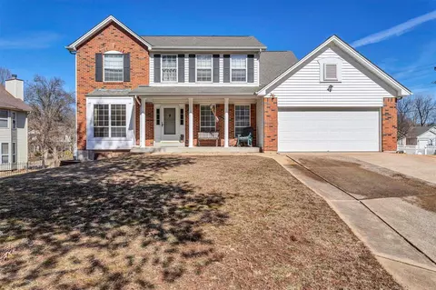 3609 Summer Brook Ct, Oakville, MO 63129