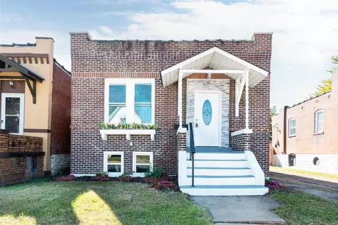 4330 Delor St, Saint Louis, MO 63116