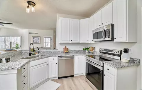 Kitchen - 11 Battersea Ct, O'fallon, MO 63366 photo 1 of 1