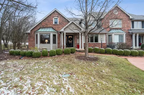 14300 Open Meadow Ct, Chesterfield, MO 63017 photo 2