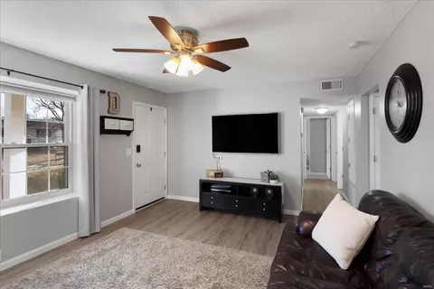 Entry Way - 809 Trudy Ln, O'fallon, MO 63366 photo 1 of 1