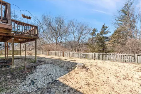 Exterior - 861 Forest Village Dr, Ballwin, MO 63021 photo 3 of 6