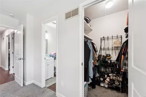 Entry Way - 861 Forest Village Dr, Ballwin, MO 63021 photo 2 of 2