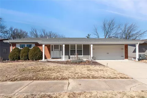 Exterior - 861 Forest Village Dr, Ballwin, MO 63021 photo 5 of 6