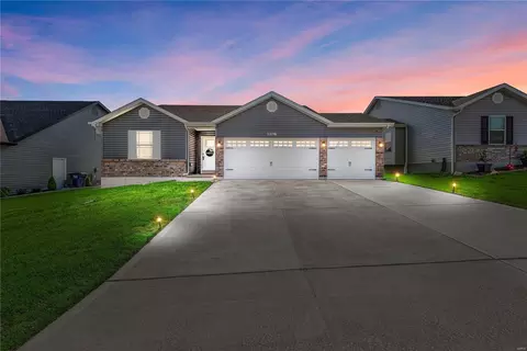 1108 Baseball Dr, Foristell, MO 63348