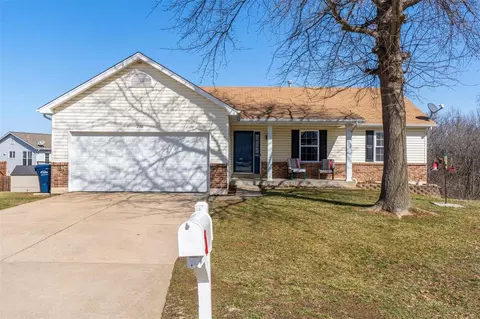 206 Grove Park Ct, Wentzville, MO 63385