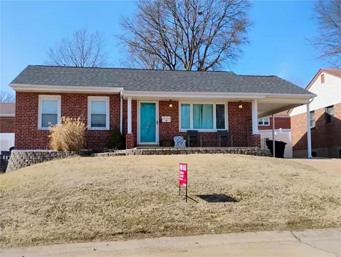 7353 Coronado Ave, Saint Louis, MO 63116
