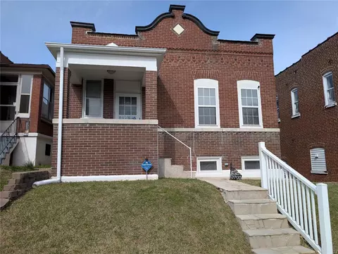 3705 Blow St, Saint Louis, MO 63116