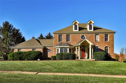2327 Wellington Estates Dr, Chesterfield, MO 63017