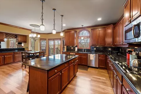 Kitchen - 702 Hesemann Ridge Ct, Wildwood, MO 63021 photo 5 of 6