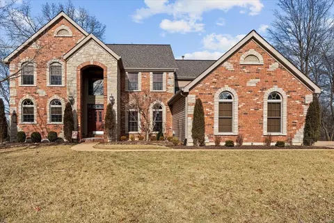 702 Hesemann Ridge Ct, Wildwood, MO 63021