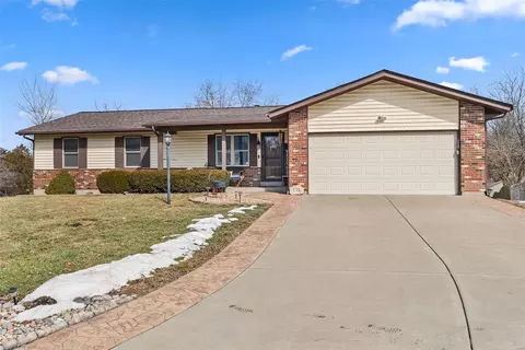 Exterior - 776 Cedar Glen Dr, Weldon Spring, MO 63304 photo 4 of 16