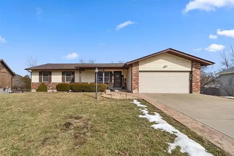Exterior - 776 Cedar Glen Dr, Weldon Spring, MO 63304 photo 3 of 16