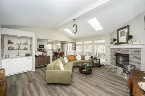 Living - 605 Calamar Ct, O'fallon, MO 63368 photo 4 of 6