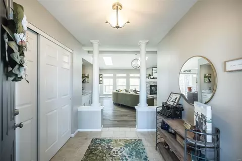 Entry Way - 605 Calamar Ct, O'fallon, MO 63368 photo 2 of 4