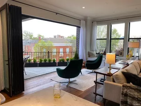 4301 Maryland Ave #4, Saint Louis, MO 63108