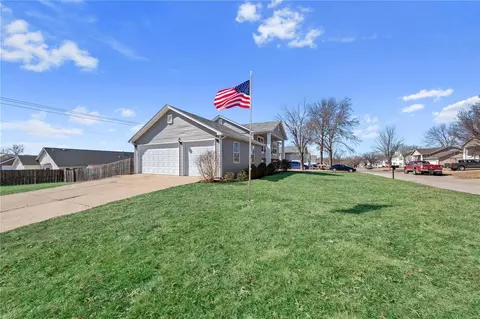 502 Sunward Dr, O'fallon, MO 63368 photo 2