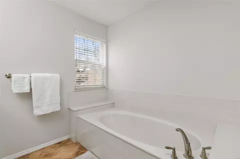 Bath - 1509 Englebrook Dr, Wildwood, MO 63011 photo 4 of 6
