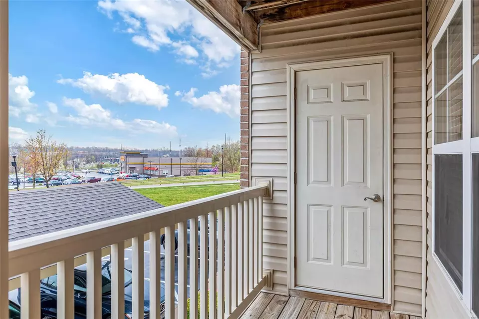 Exterior - 321 Bramblett Hls, O'fallon, MO 63366 photo 6 of 7