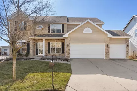 232 Fairway Green Dr, O'fallon, MO 63368