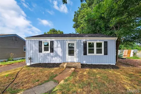 8509 Mackenzie Rd, Saint Louis, MO 63123