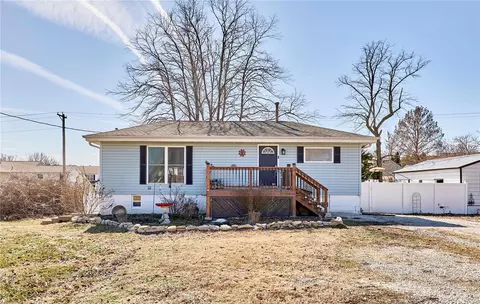 536 Hickory Dale Dr, Saint Charles, MO 63304