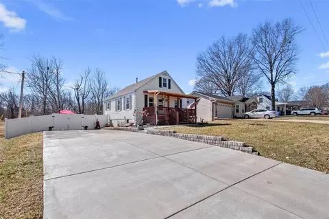 1160 Hackmann Rd, O'fallon, MO 63366