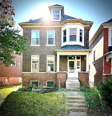 622 Dover Pl, Saint Louis, MO 63111