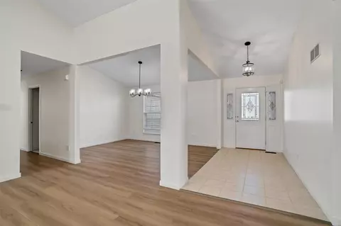 Entry Way - 1004 Red Orchard Trl, O'fallon, MO 63368 photo 2 of 2