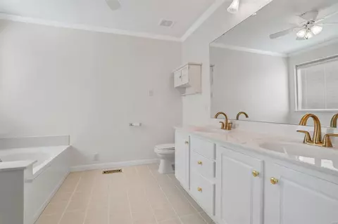 Bath - 1004 Red Orchard Trl, O'fallon, MO 63368 photo 1 of 3