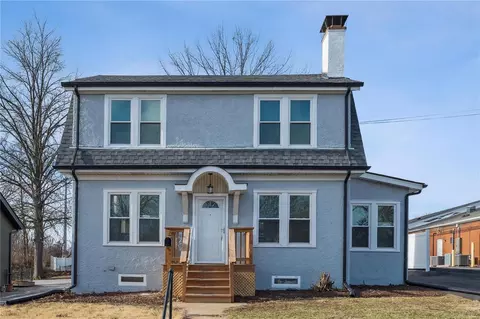 752 Chamberlain Pl, Saint Louis, MO 63119