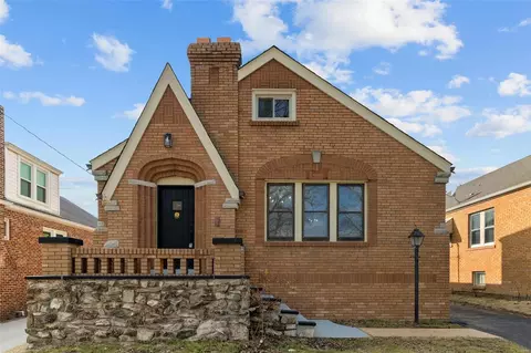 9031 Philo Ave, Saint Louis, MO 63123