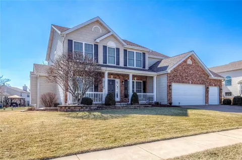 42 Savannah Hill Dr, Saint Peters, MO 63376