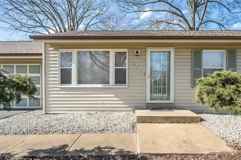 617 Barton Ln, Ballwin, MO 63021 photo 4