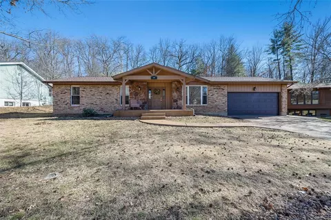 14 Ashgate Ct, Fenton, MO 63026