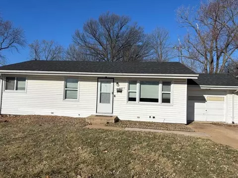 3565 Valleywood Dr, Saint Louis, MO 63114
