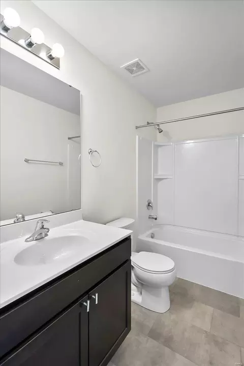 Bath - 5324 Lakepath Way, Eureka, MO 63025 photo 4 of 4