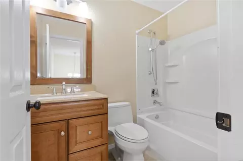 Bath - 78 Edward Dr, Eureka, MO 63025 photo 2 of 4