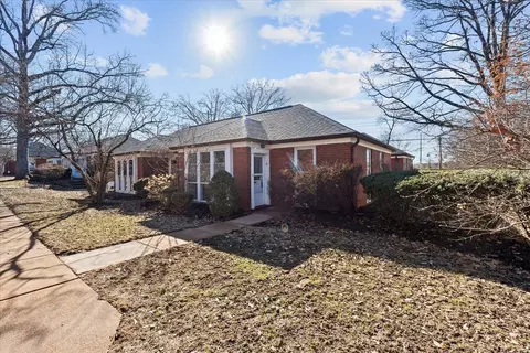 8 Anfred Walk, Saint Louis, MO 63132