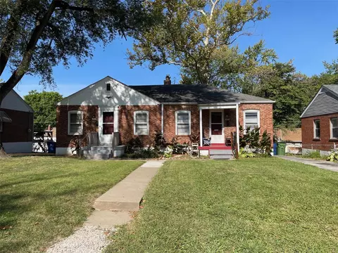 3515 Saint Luke Ln, Saint Ann, MO 63074