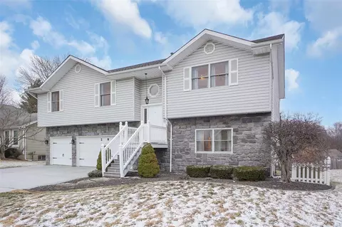 28 Mallard Pointe Dr, O'fallon, MO 63368 photo 3
