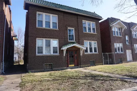 5524 S Grand Blvd, Saint Louis, MO 63111